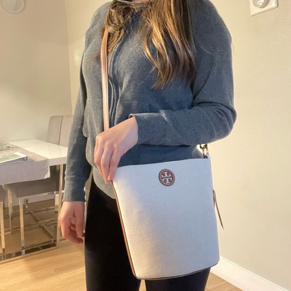 NWT blake canvas bucket crossbody shoulder bag classic cuoio brown 160762 - Picture 12 of 12